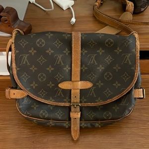 Louis Vuitton Saumur monogram canvas 30